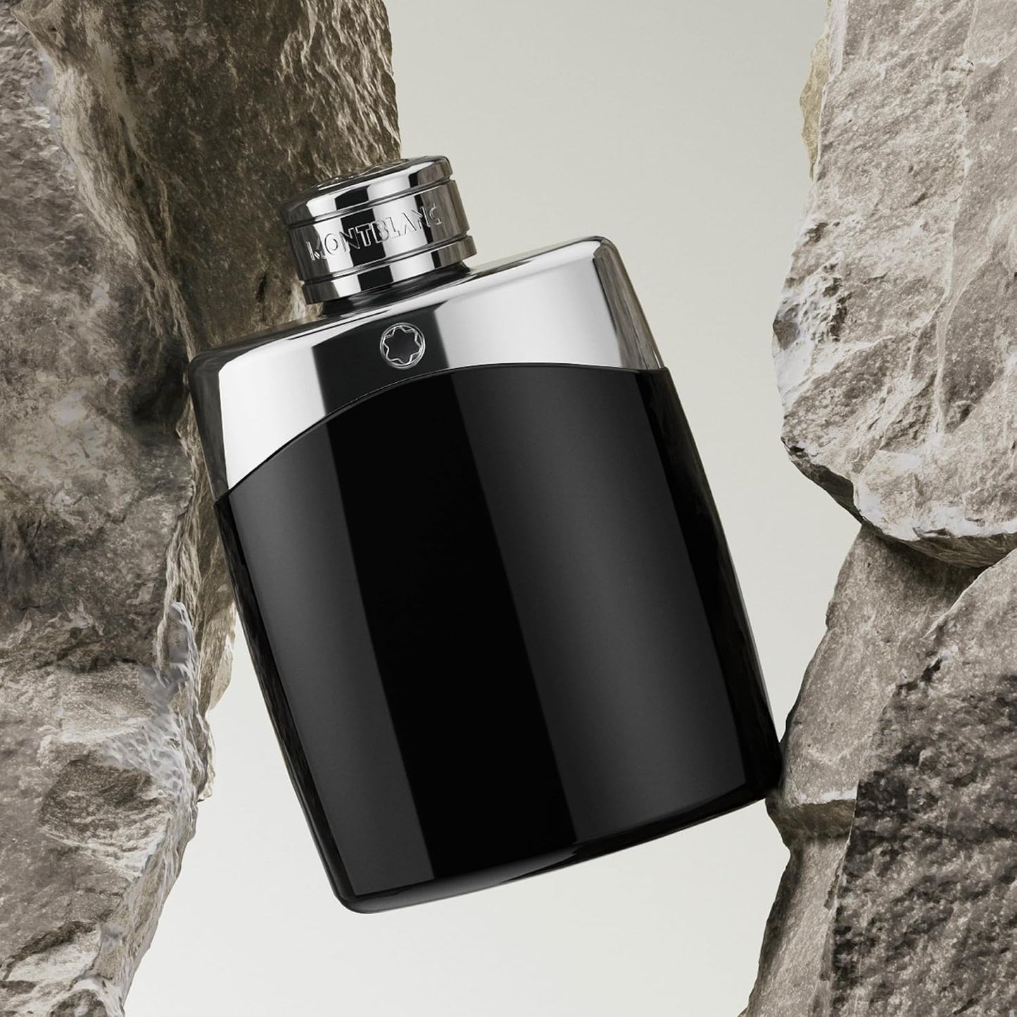 Montblanc Legend Eau de Toilette for Men – Fresh Fougere Fragrance with Bergamot, Jasmine & Sandalwood, 3.3 oz